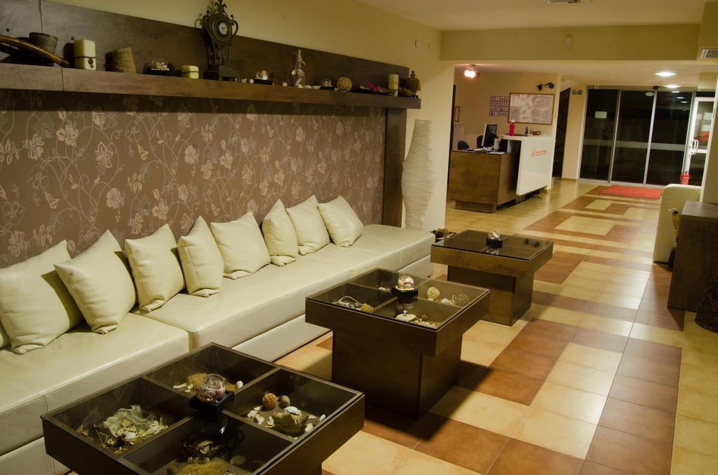 Tropics Hotel Sveti Vlas Exterior photo